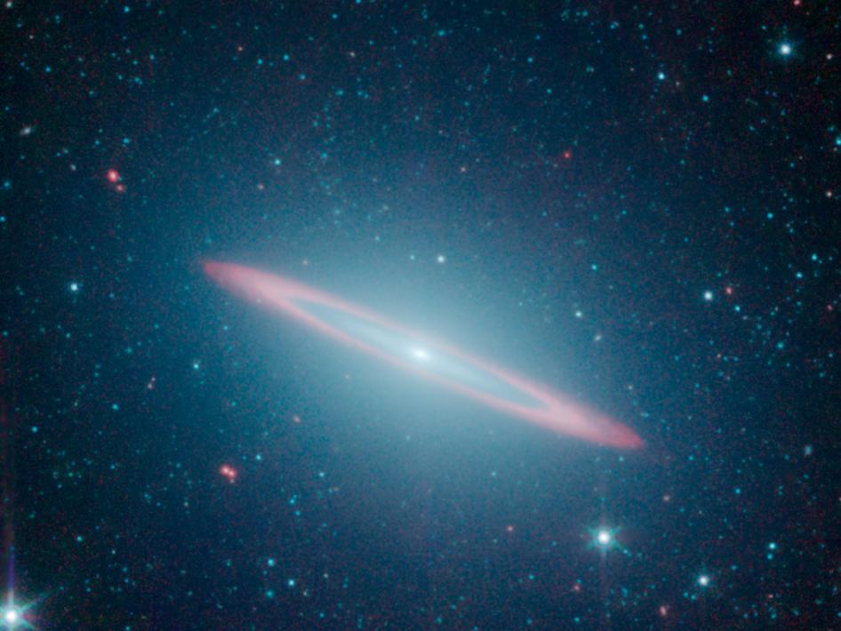 Famous Sombrero Galaxy Shows Surprising Side